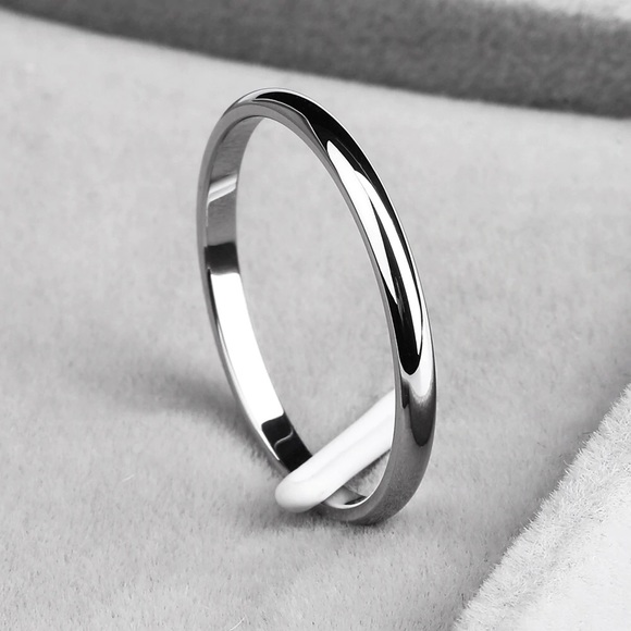 Jewelry - Smooth Stainless Steel Ring